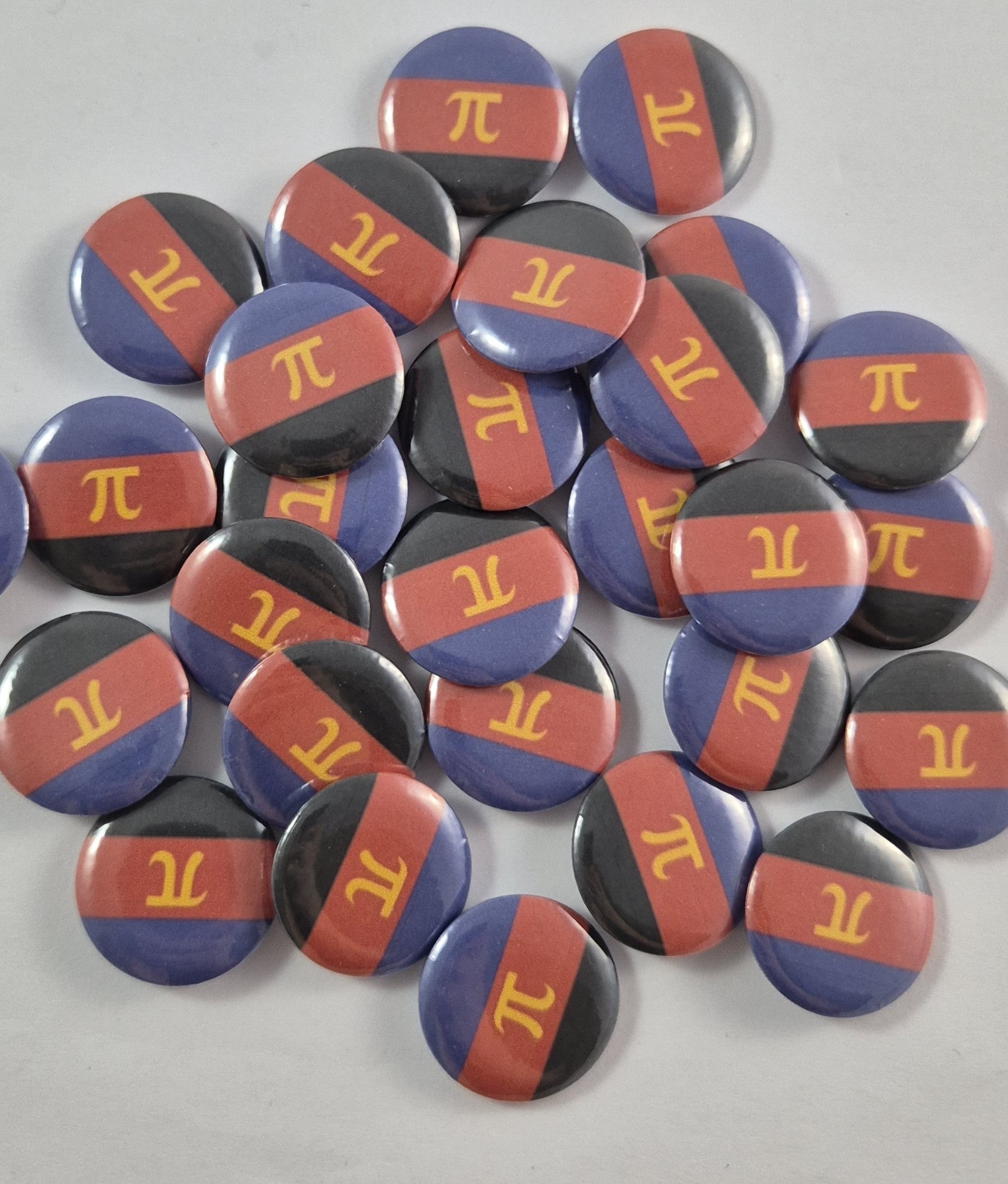 Polyamory pride pin